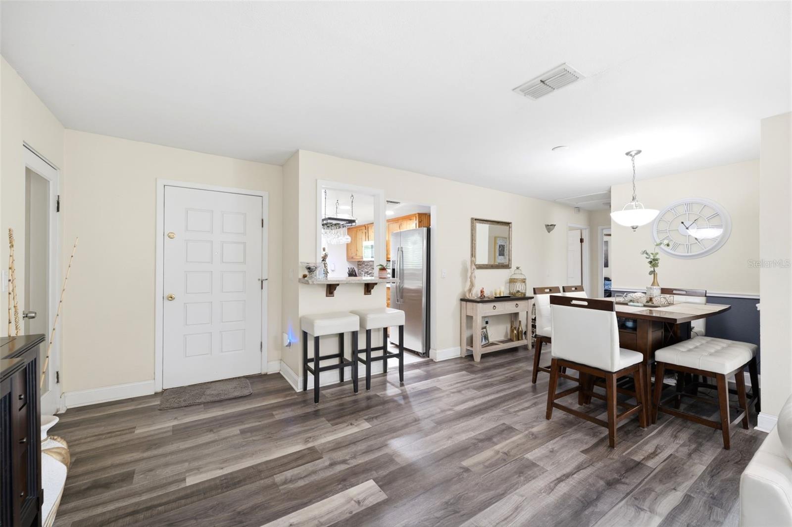 111 69TH AVE N, ST PETERSBURG, FL, 33702