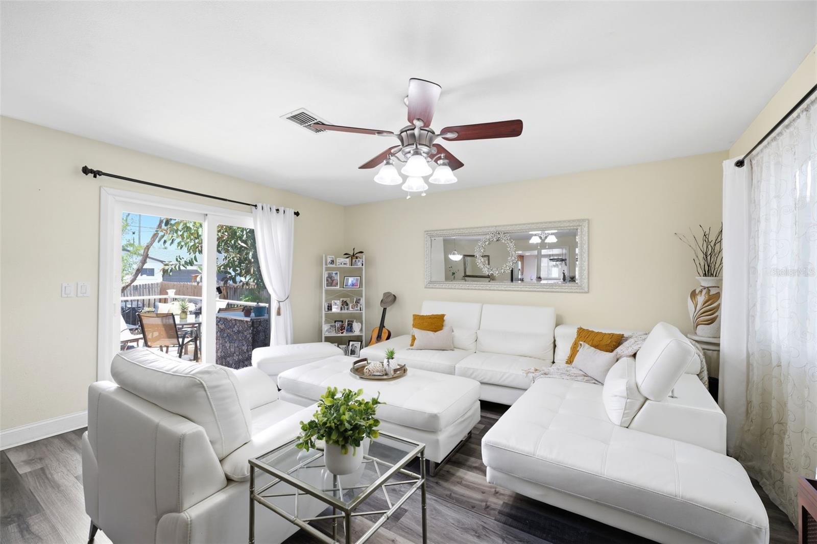 111 69TH AVE N, ST PETERSBURG, FL, 33702