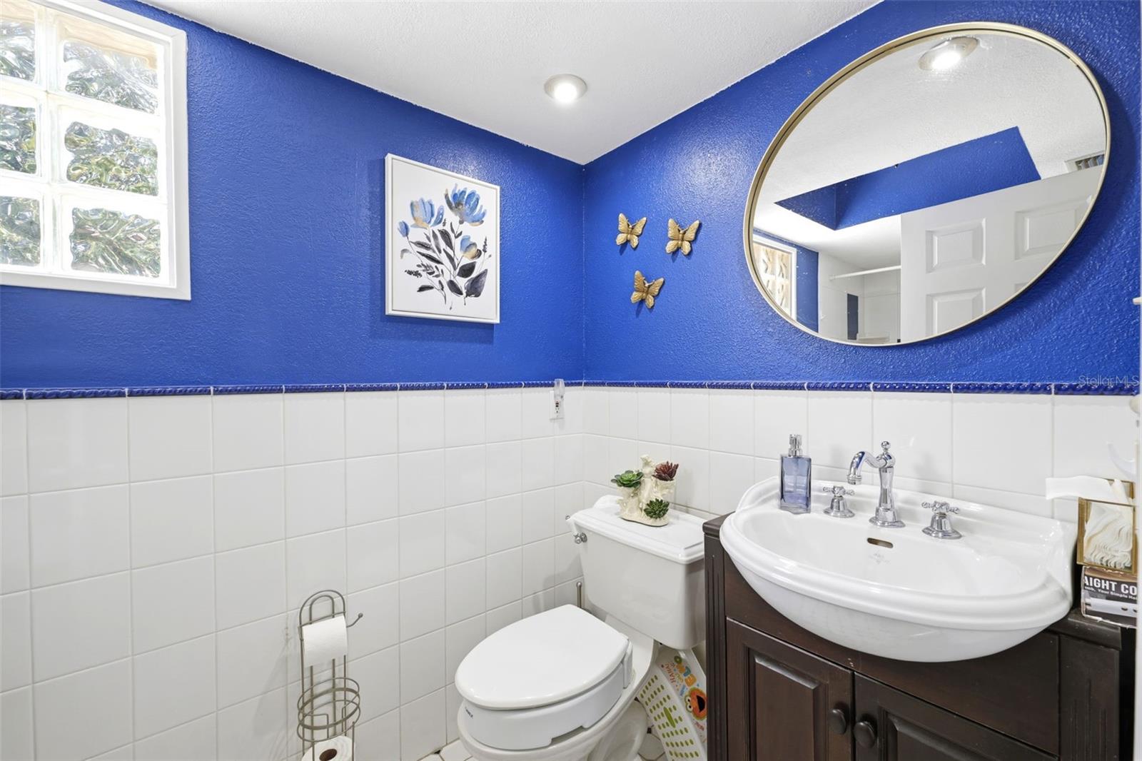 111 69TH AVE N, ST PETERSBURG, FL, 33702