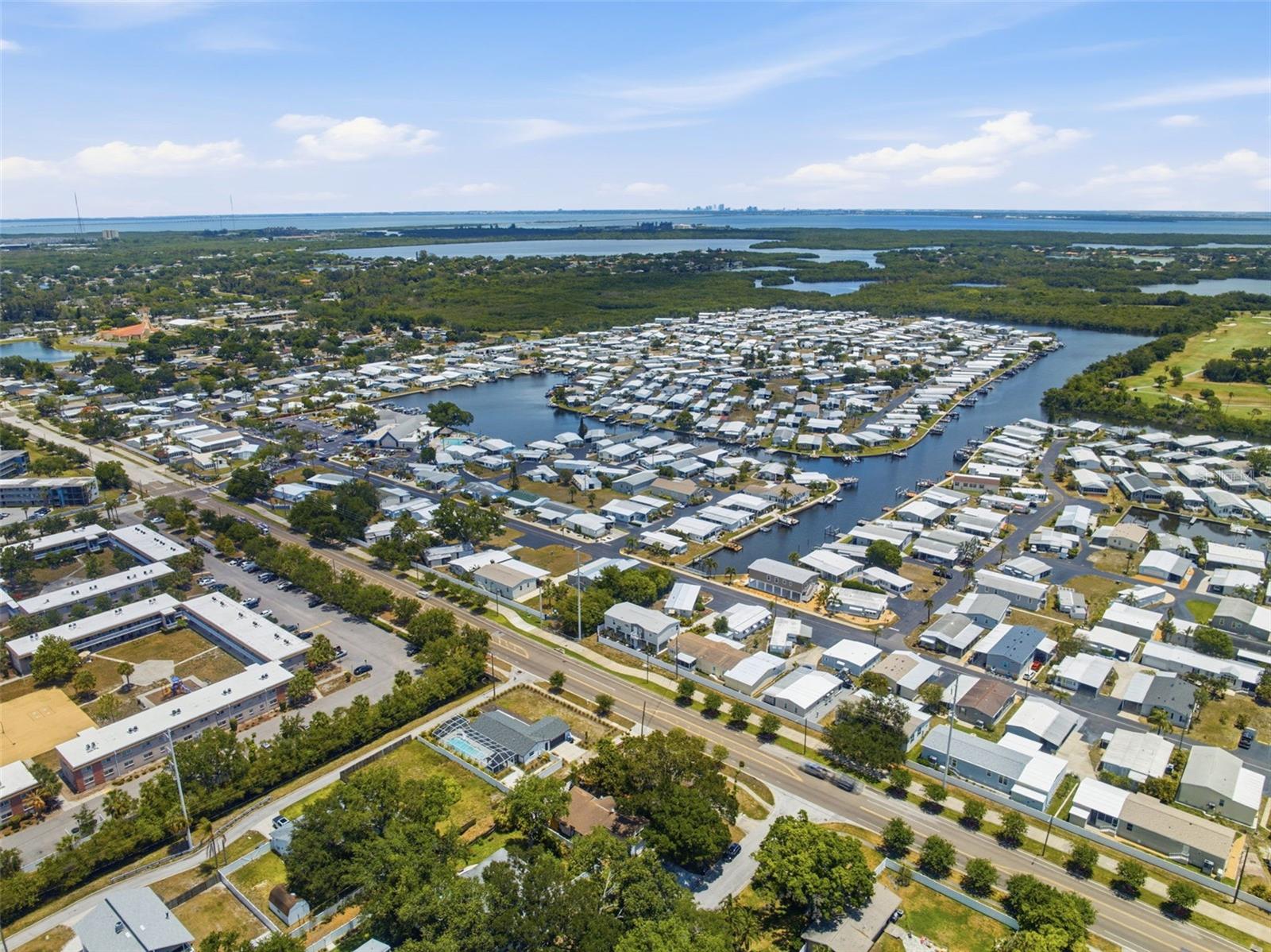 111 69TH AVE N, ST PETERSBURG, FL, 33702
