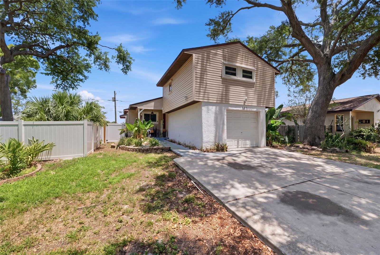 111 69TH AVE N, ST PETERSBURG, FL, 33702