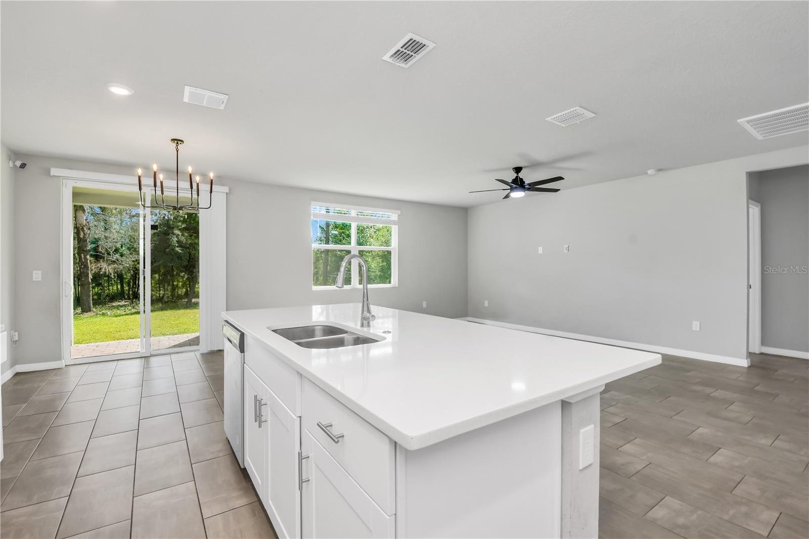 17413 BACK BAY CT, CLERMONT, FL, 34714