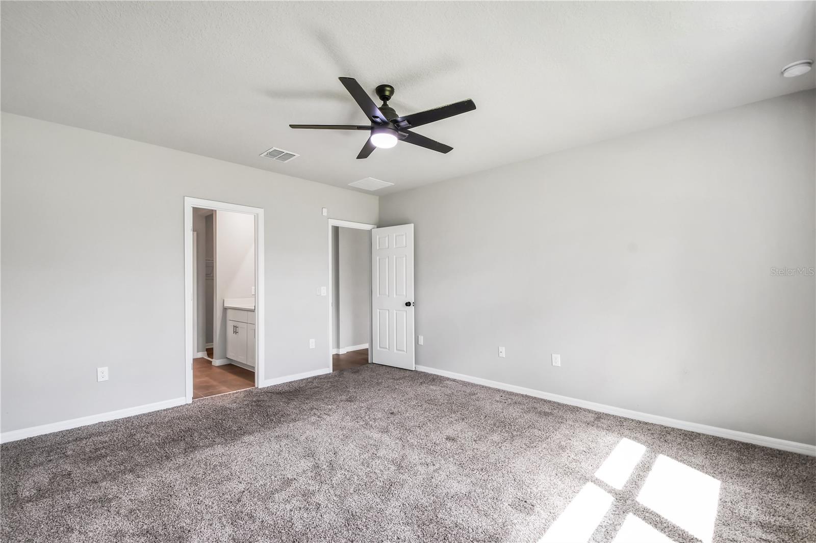 17413 BACK BAY CT, CLERMONT, FL, 34714