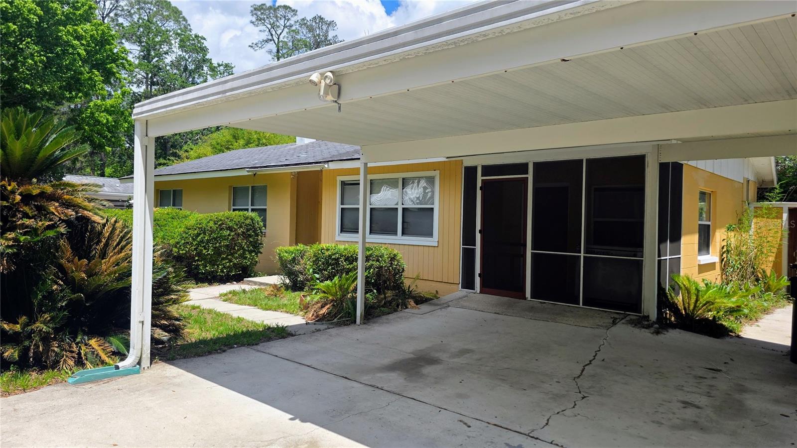 1038 NE 14TH AVE, GAINESVILLE, FL, 32601