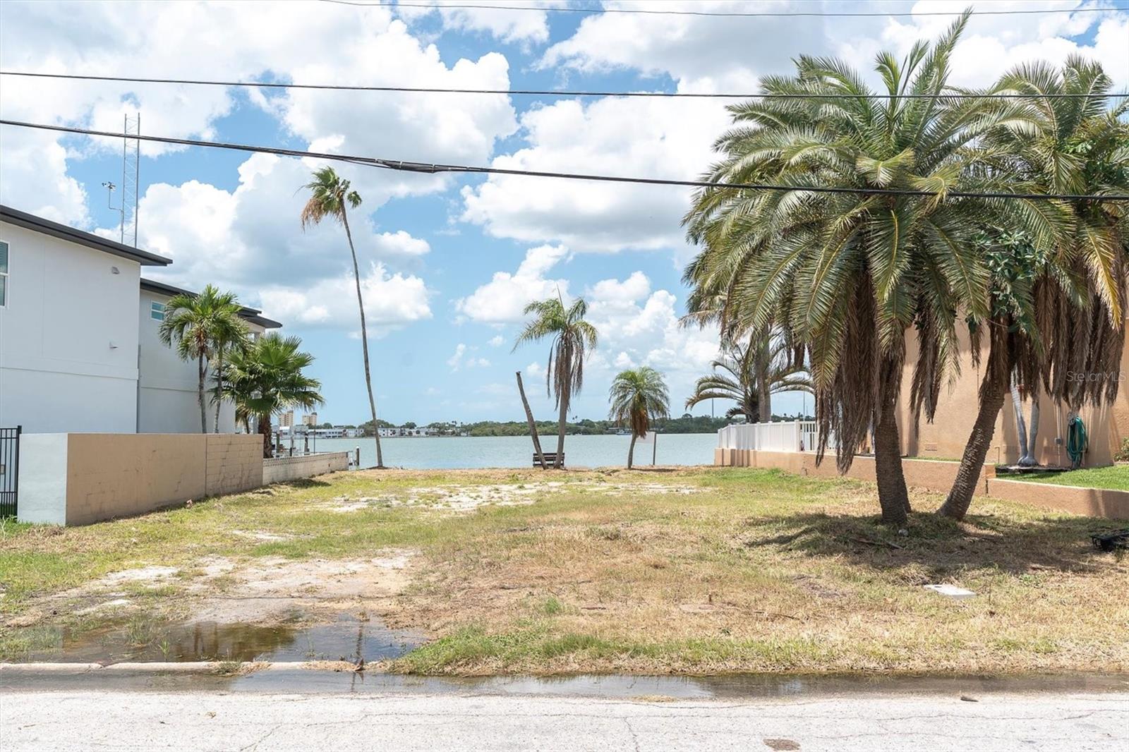 852 BAY POINT DR, MADEIRA BEACH, FL, 33708