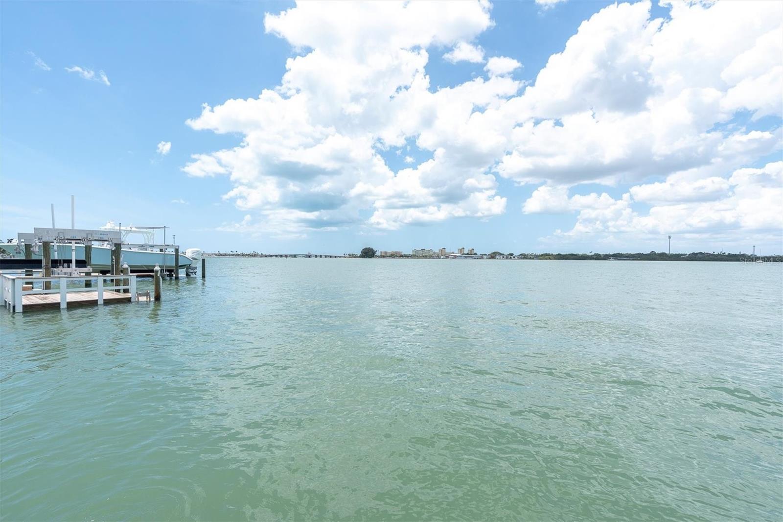 852 BAY POINT DR, MADEIRA BEACH, FL, 33708
