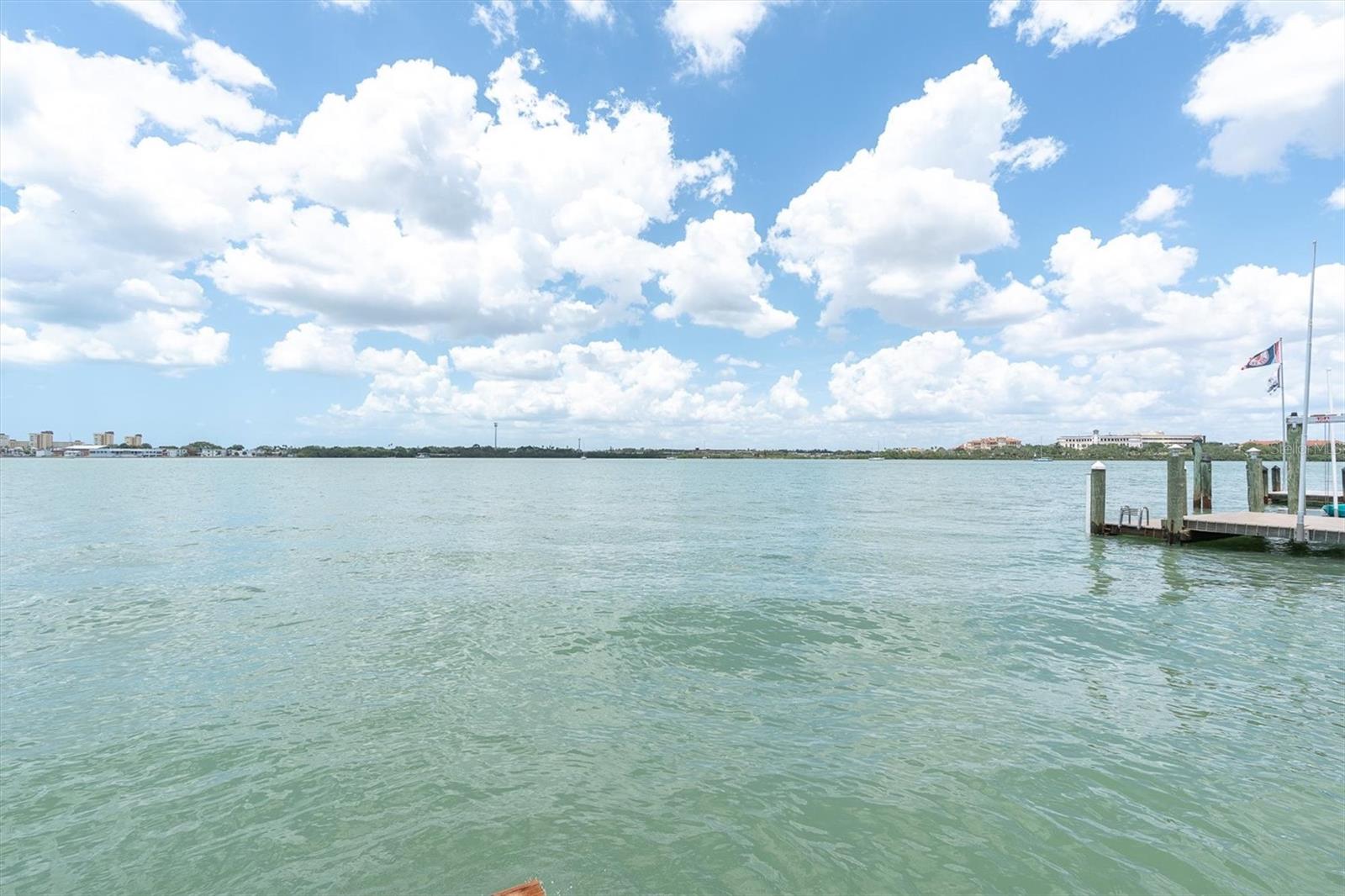 852 BAY POINT DR, MADEIRA BEACH, FL, 33708