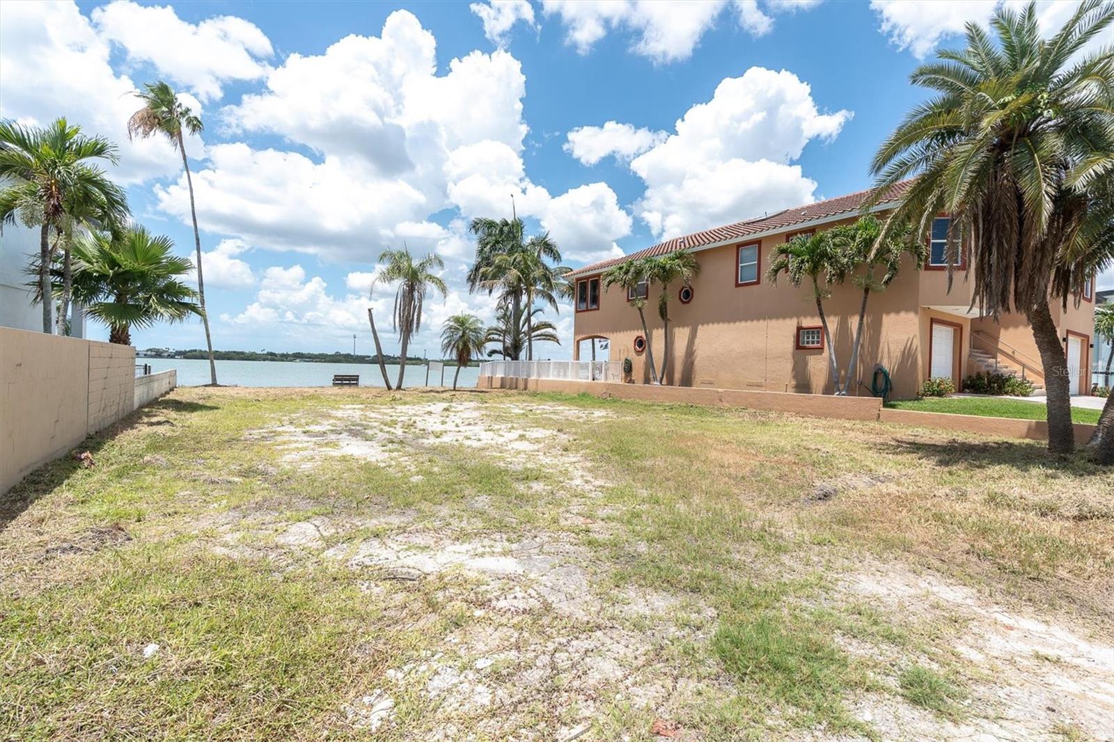 852 BAY POINT DR, MADEIRA BEACH, FL, 33708