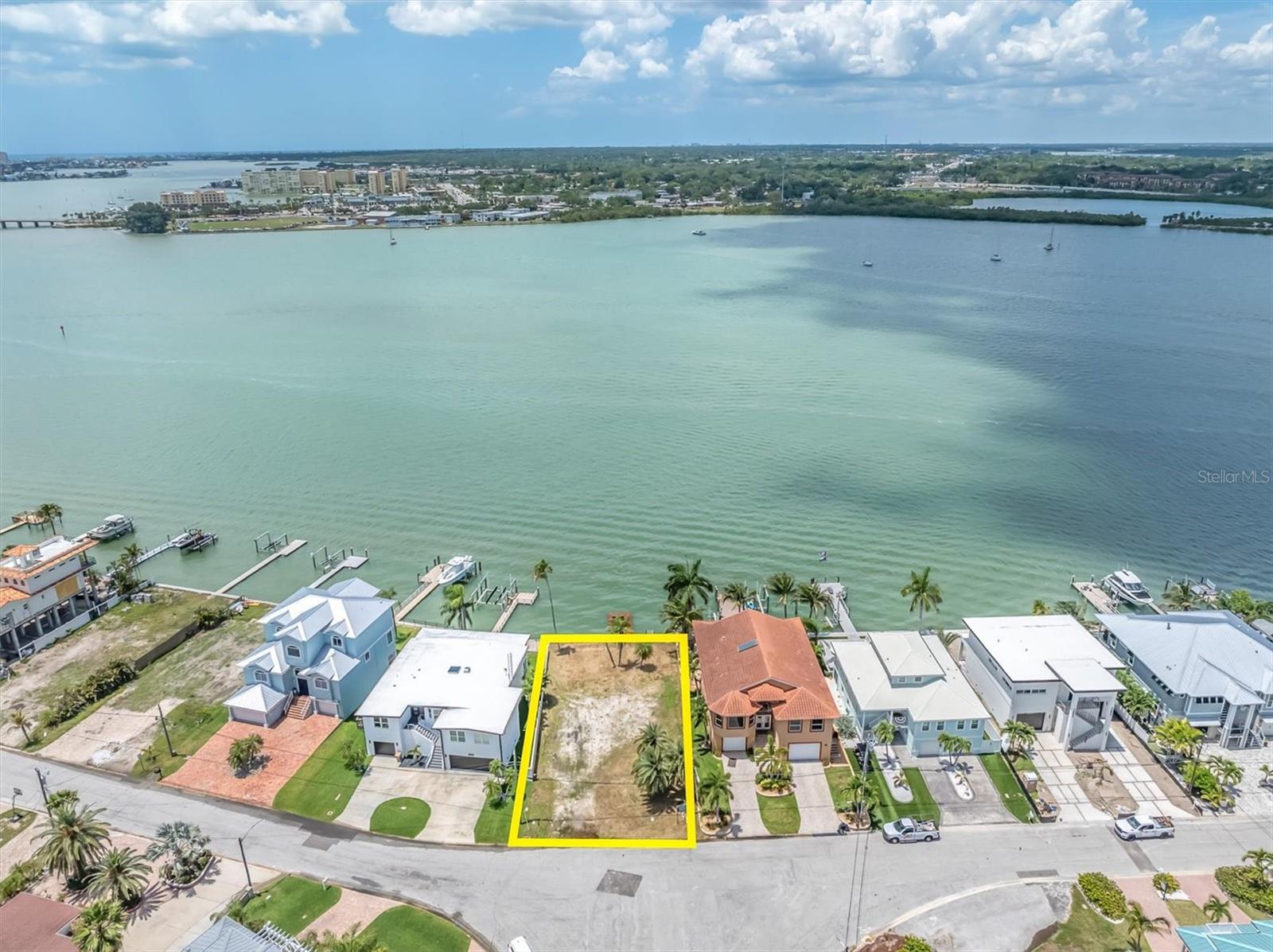 852 BAY POINT DR, MADEIRA BEACH, FL, 33708