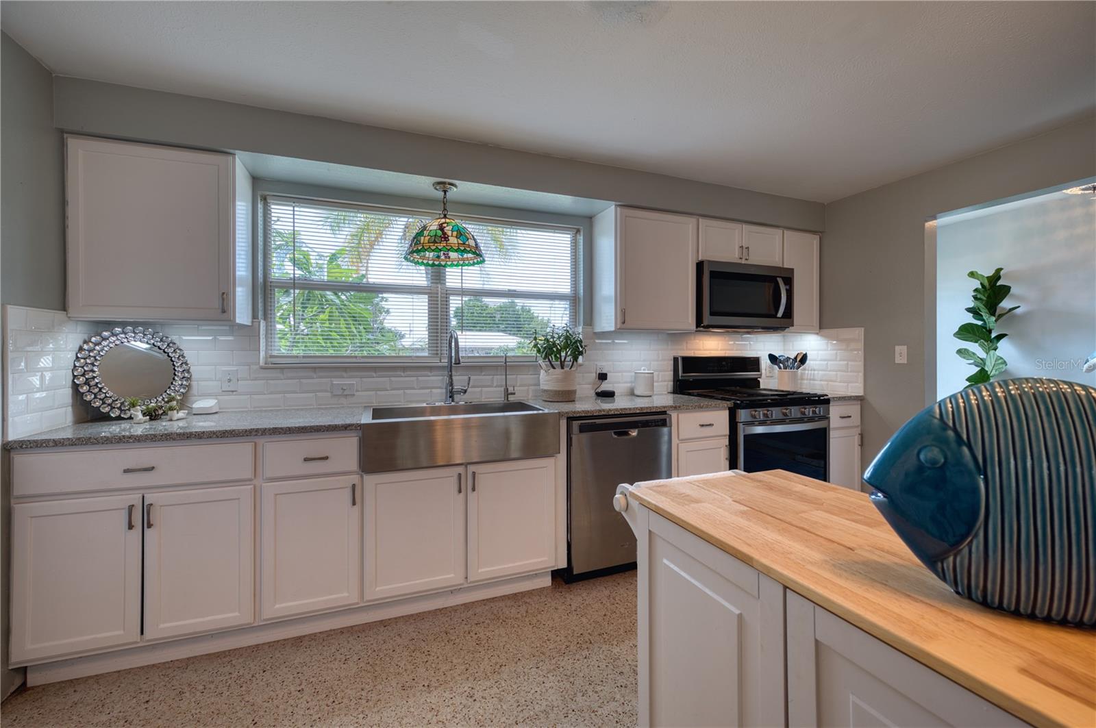 510 DONA DR, NOKOMIS, FL, 34275