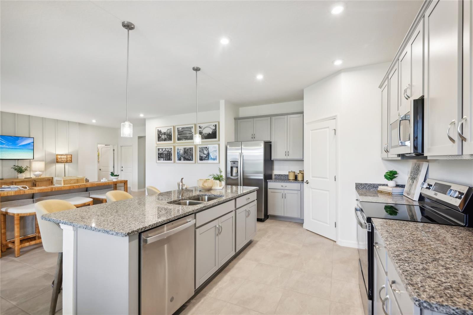 12879 TROVITA DR, GRAND ISLAND, FL, 32735