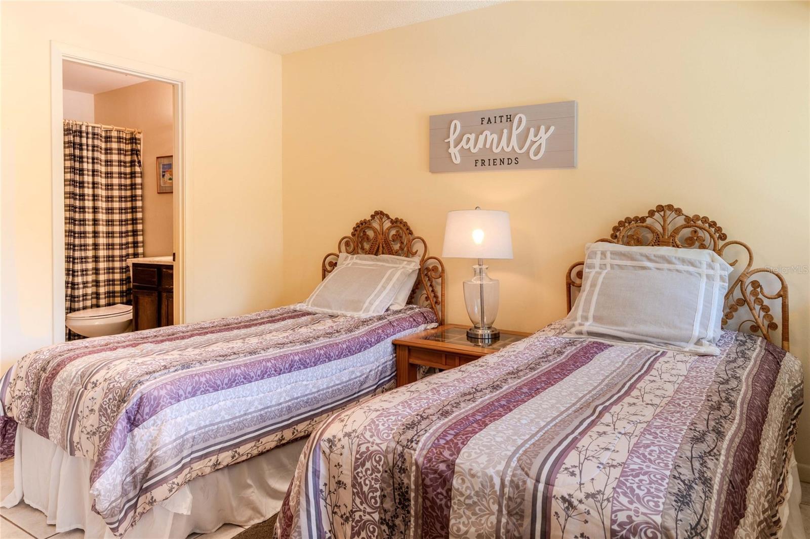 5191 LAKE VILLAGE DR #2, SARASOTA, FL, 34235