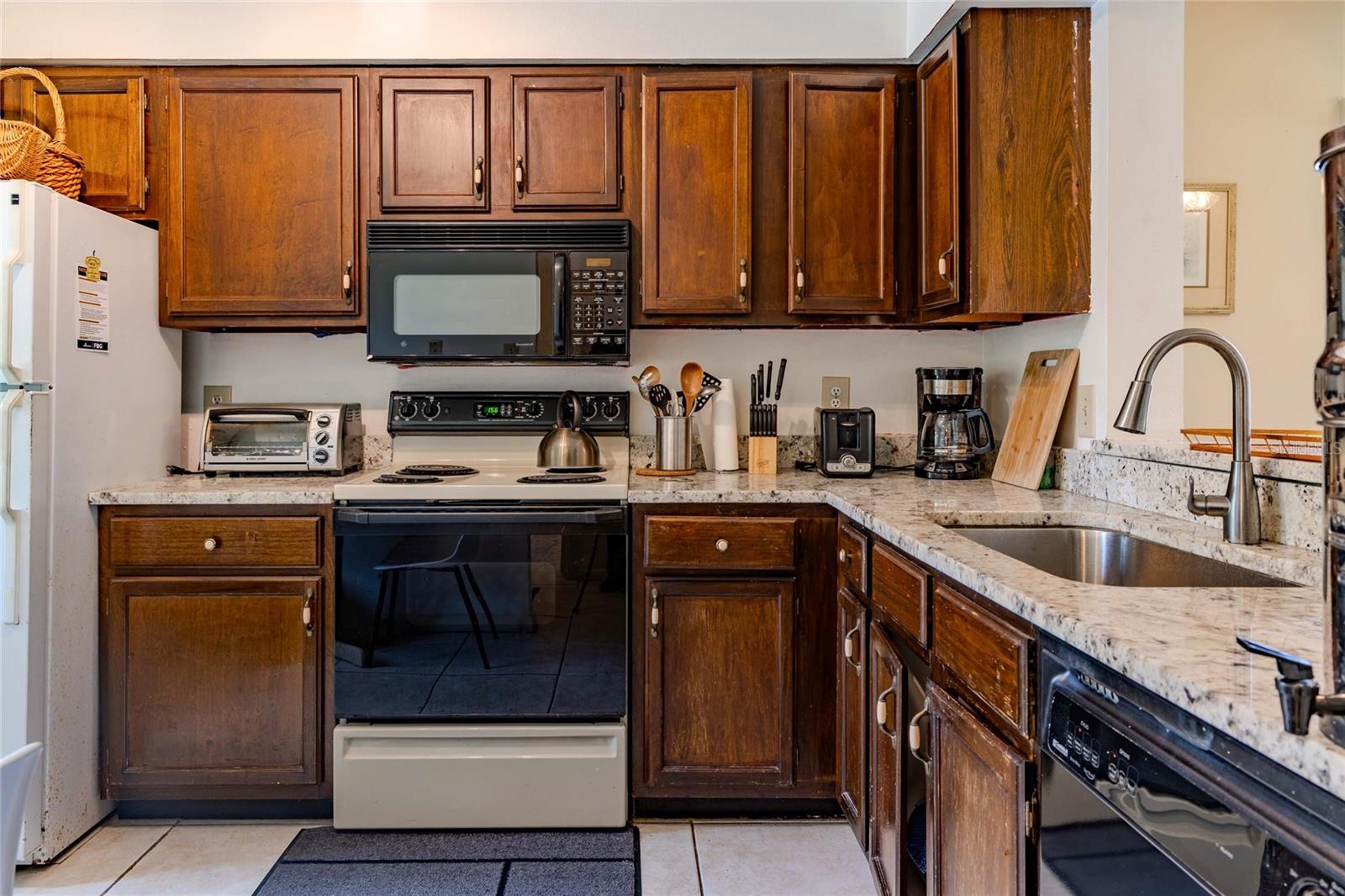 5191 LAKE VILLAGE DR #2, SARASOTA, FL, 34235