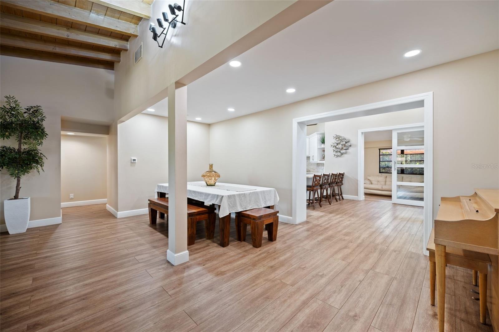245 AVALON AVE, FORT LAUDERDALE, FL, 33308