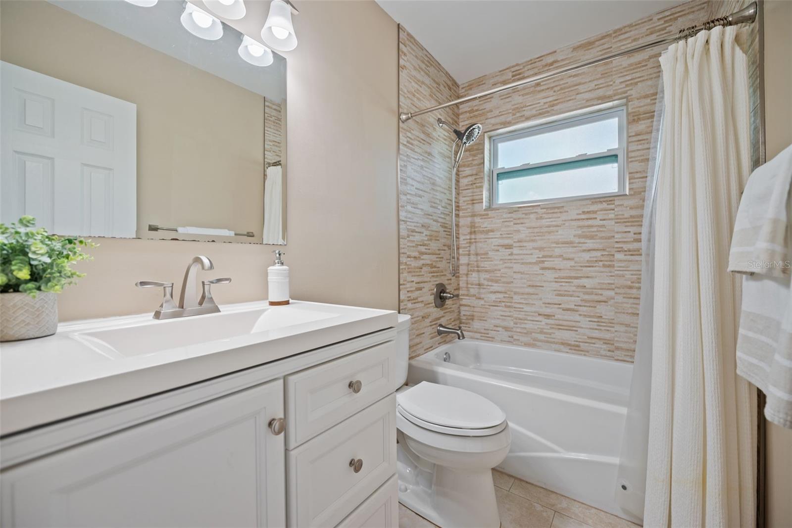 245 AVALON AVE, FORT LAUDERDALE, FL, 33308