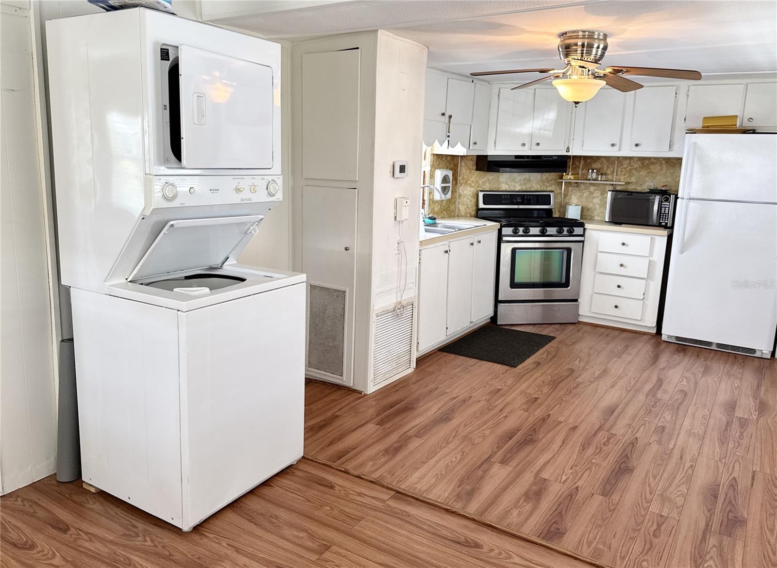 425 MOUNT PINEY AVE NE #681, ST PETERSBURG, FL, 33702