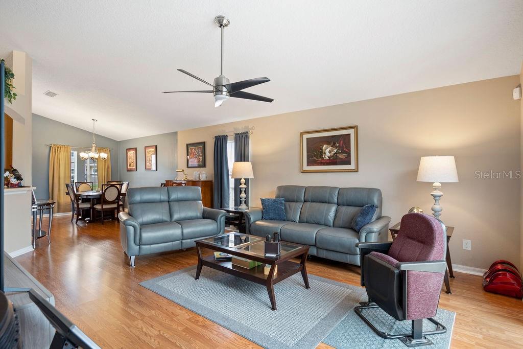 423 SYCAMORE SPRINGS ST, DEBARY, FL, 32713