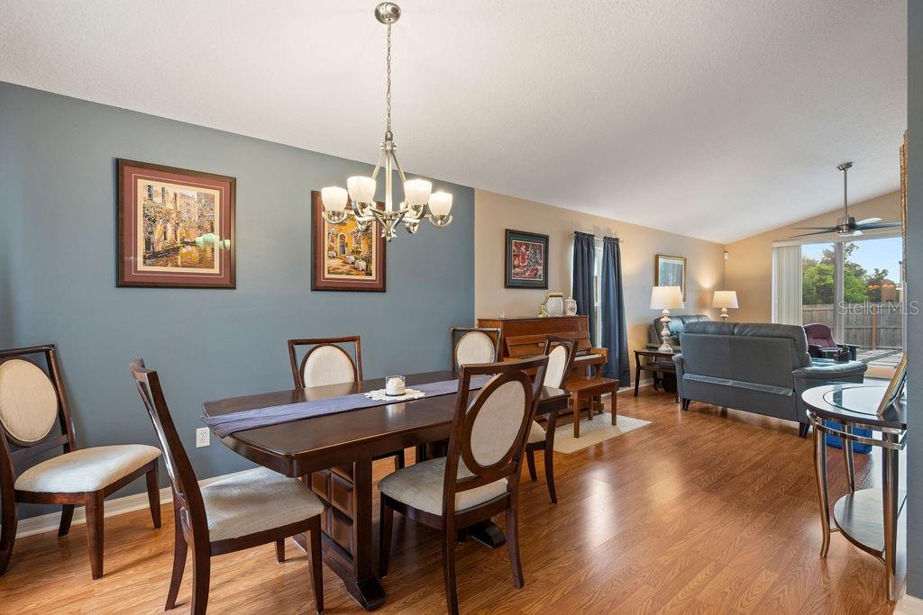 423 SYCAMORE SPRINGS ST, DEBARY, FL, 32713