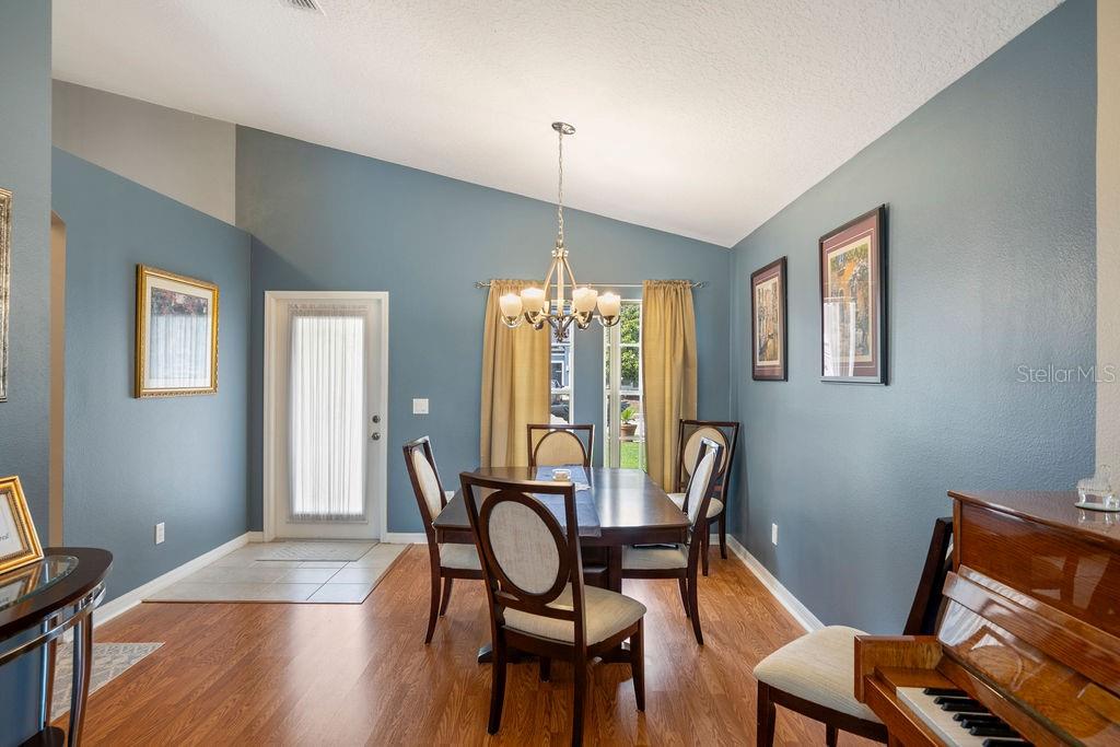 423 SYCAMORE SPRINGS ST, DEBARY, FL, 32713