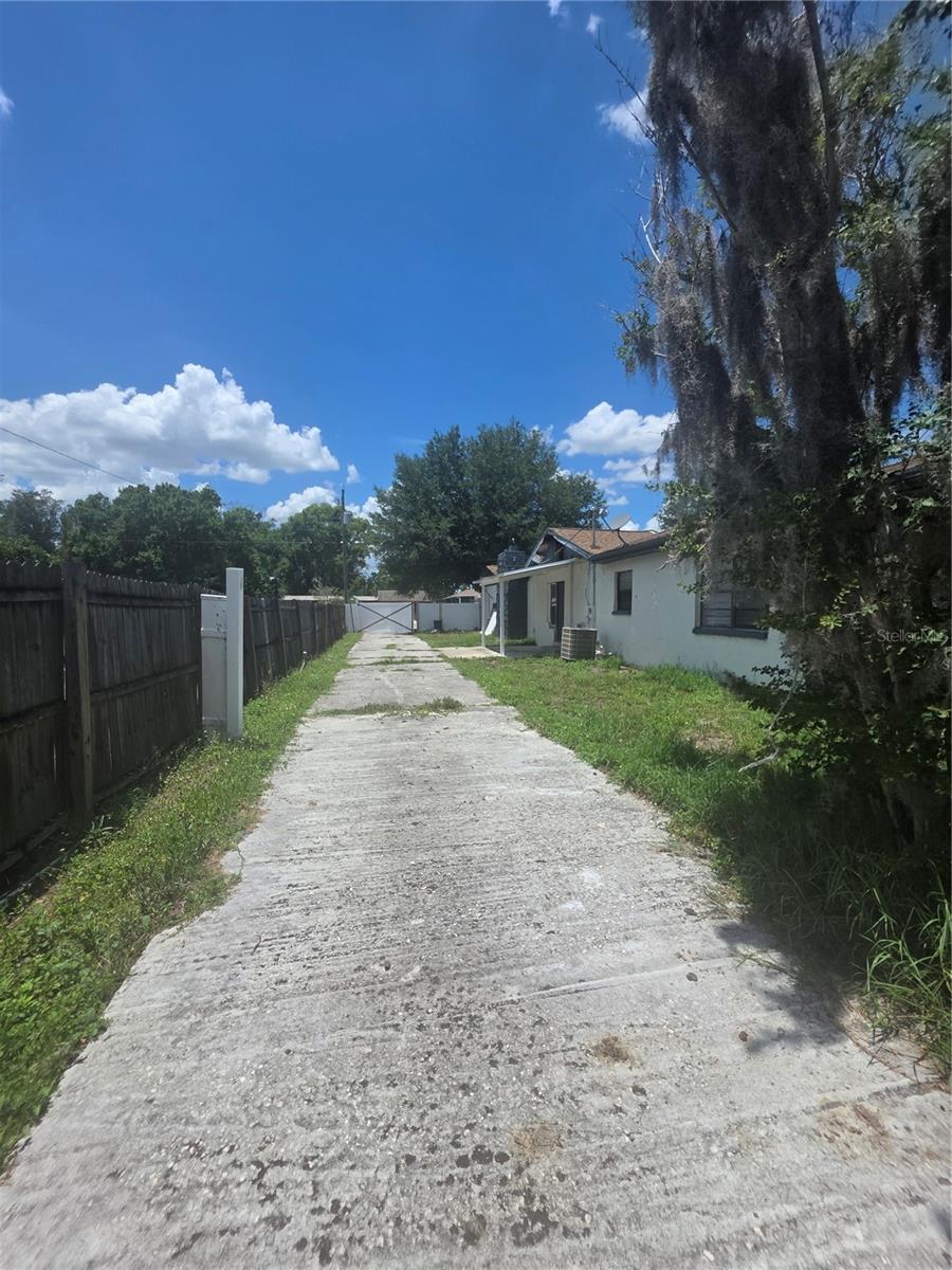 12521 PITTSFIELD AVE, TAMPA, FL, 33624