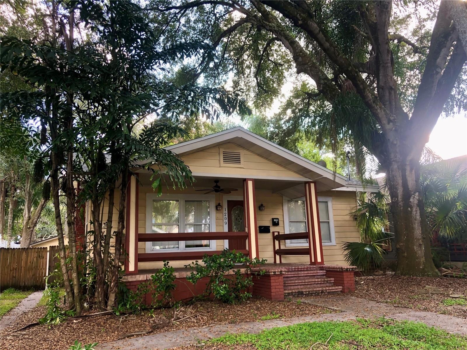 1209 E COMANCHE AVE, TAMPA, FL, 33604