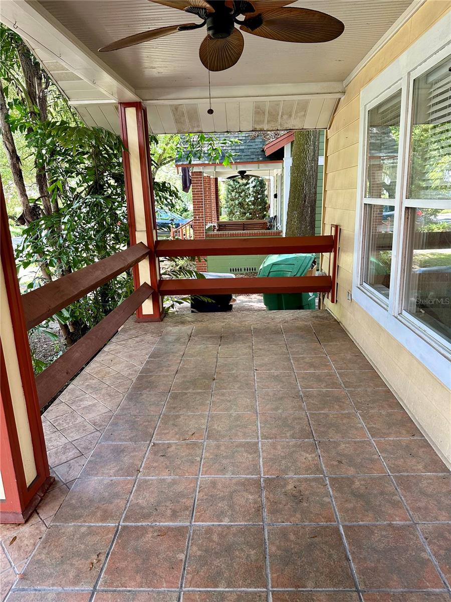 1209 E COMANCHE AVE, TAMPA, FL, 33604