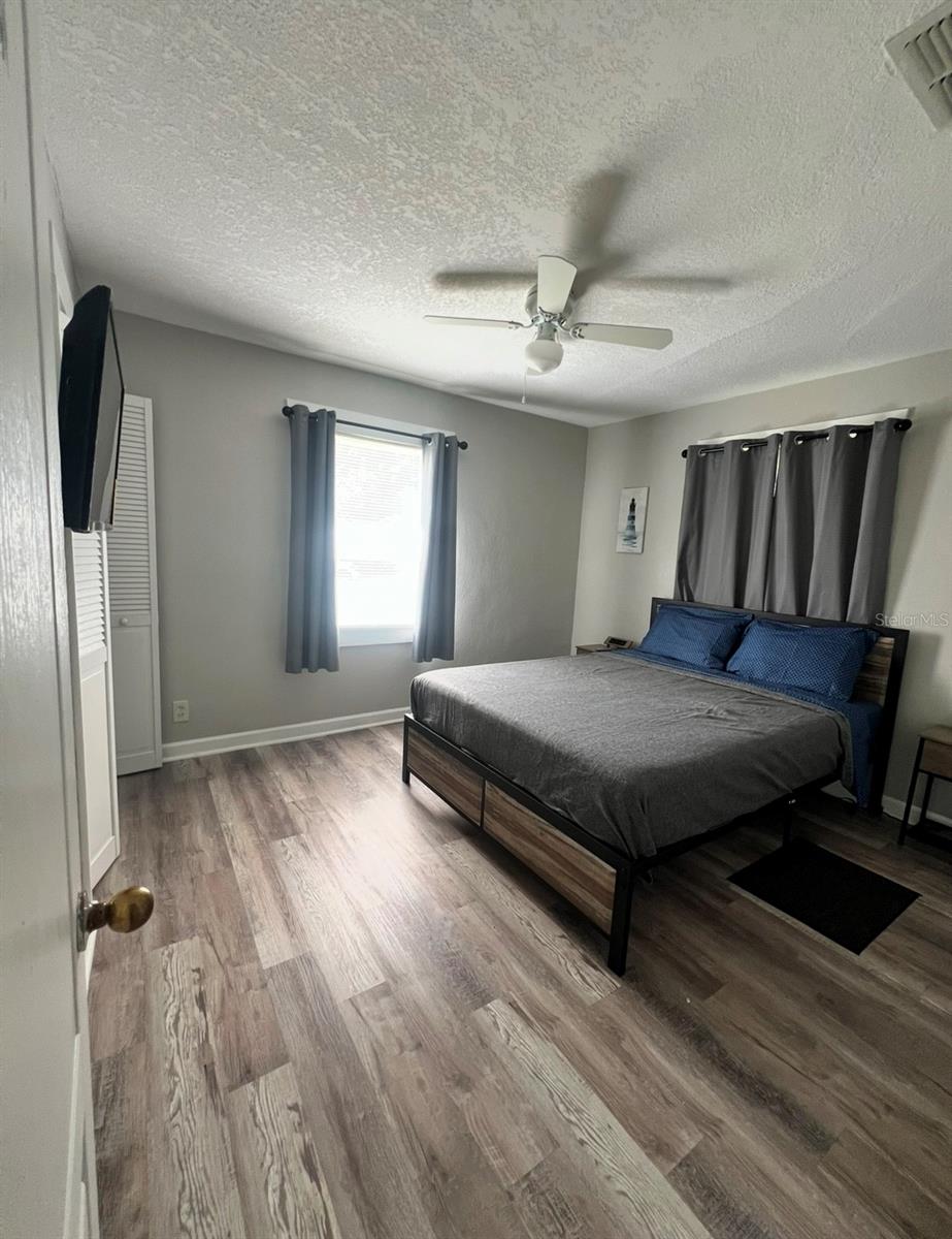 3910 E ELLICOTT ST, TAMPA, FL, 33610