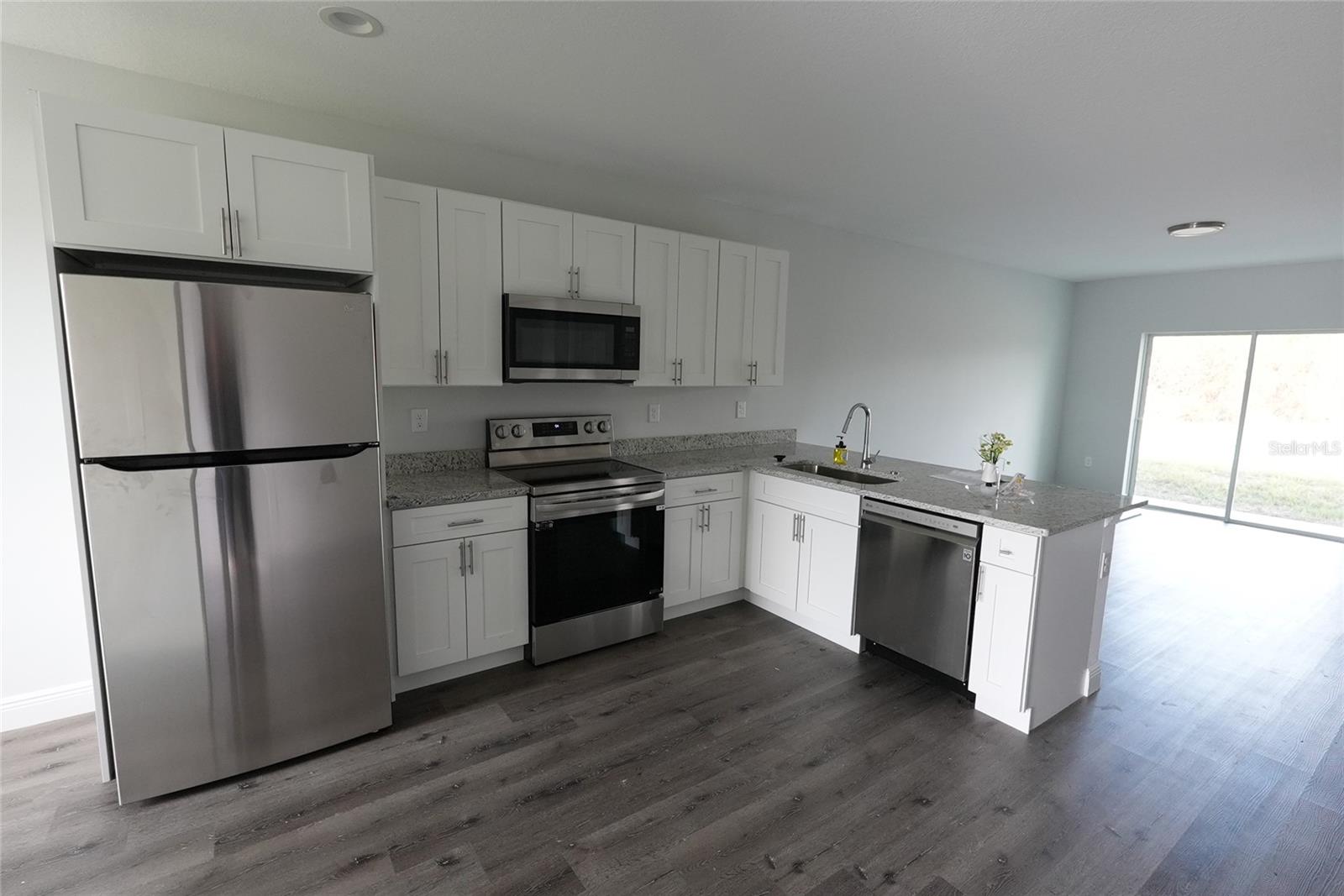 17196 BONNIE AVE, PORT CHARLOTTE, FL, 33954