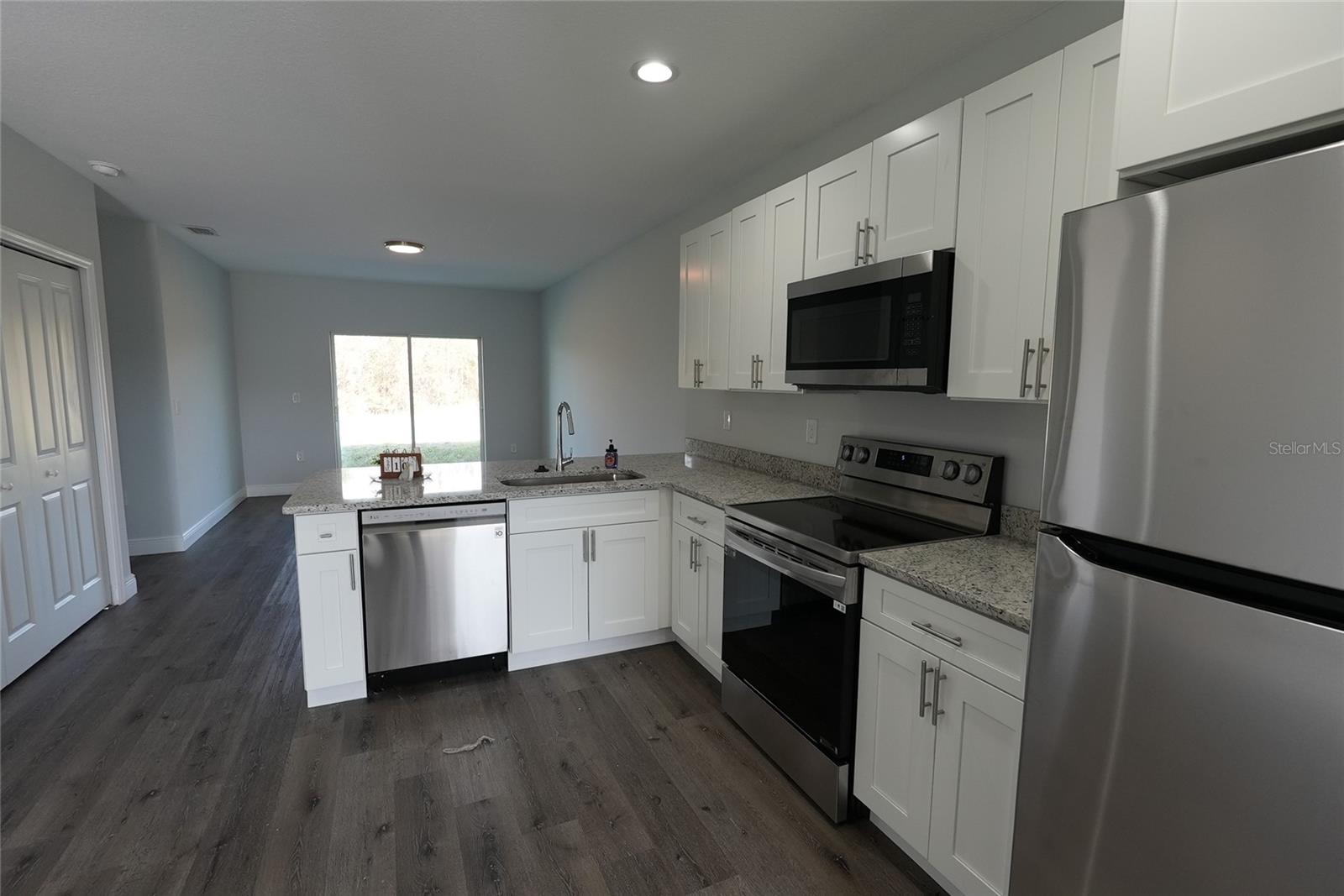17196 BONNIE AVE, PORT CHARLOTTE, FL, 33954