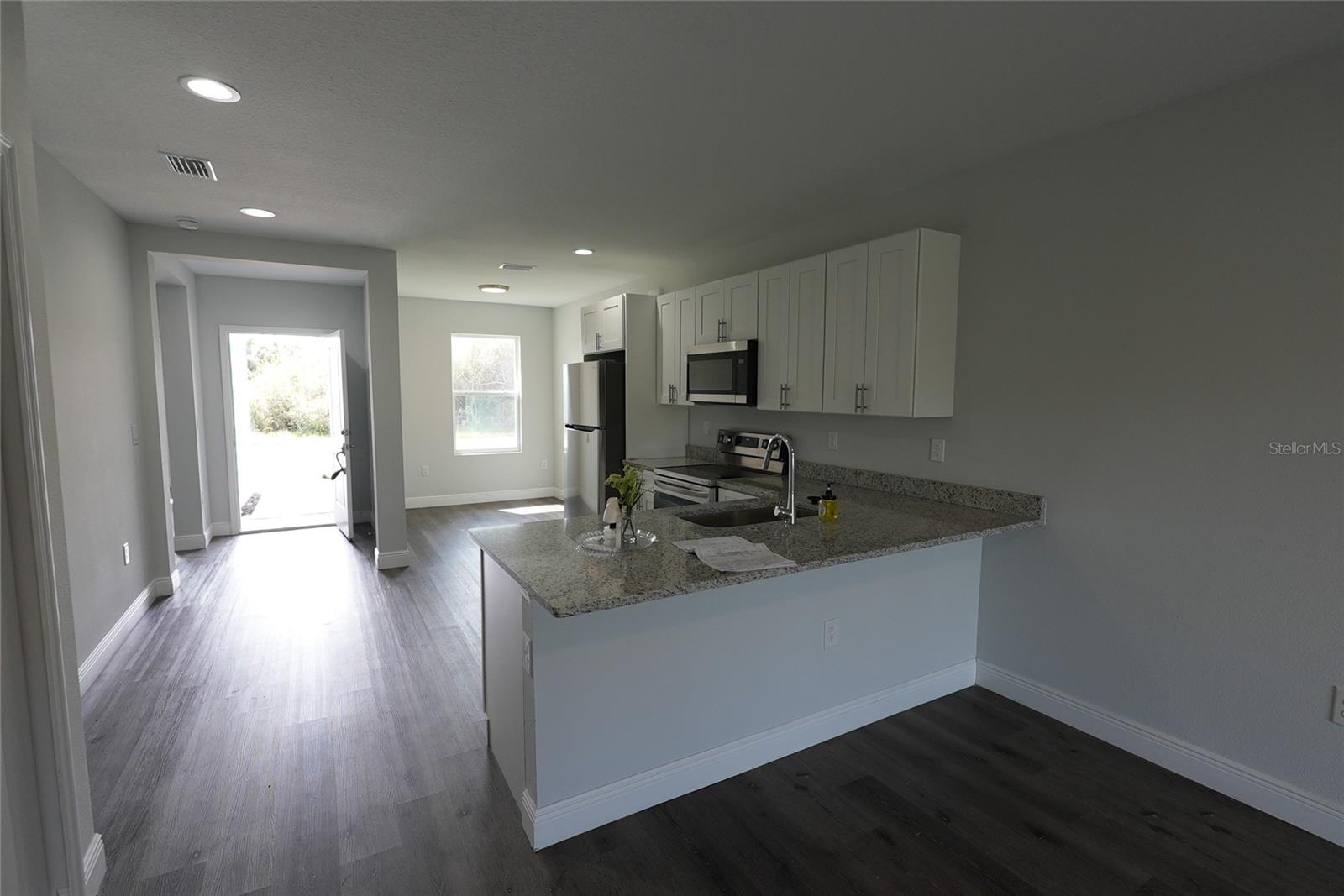 17196 BONNIE AVE, PORT CHARLOTTE, FL, 33954