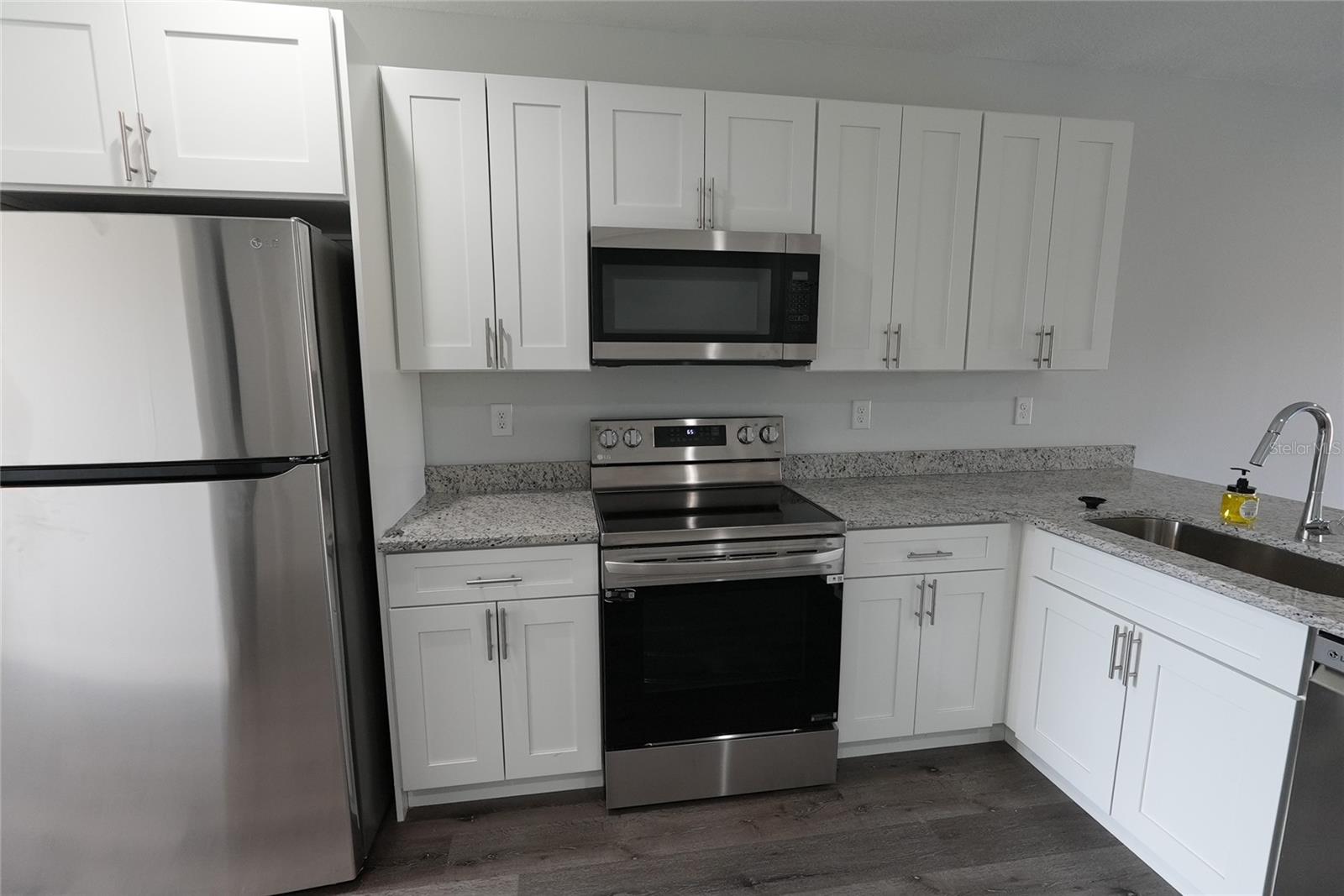 17196 BONNIE AVE, PORT CHARLOTTE, FL, 33954