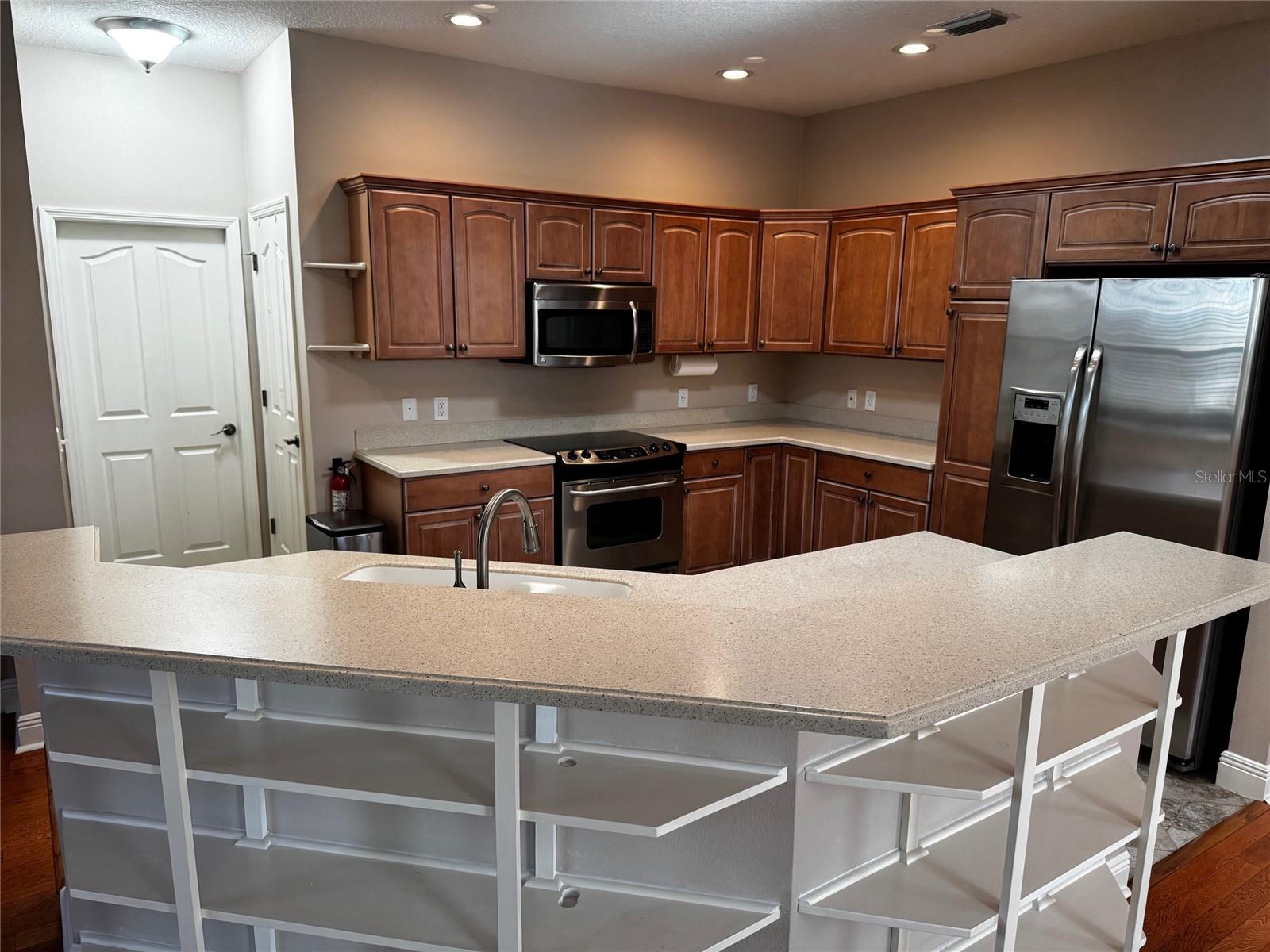 1672 GUMWOOD DR, THE VILLAGES, FL, 32162