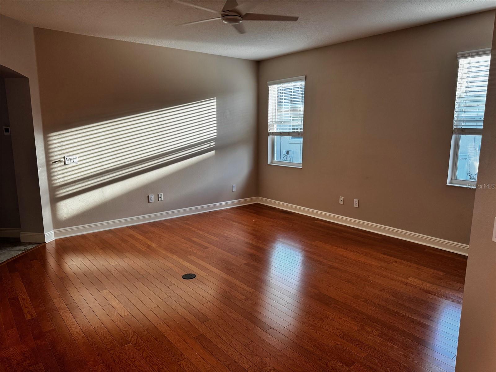 1672 GUMWOOD DR, THE VILLAGES, FL, 32162