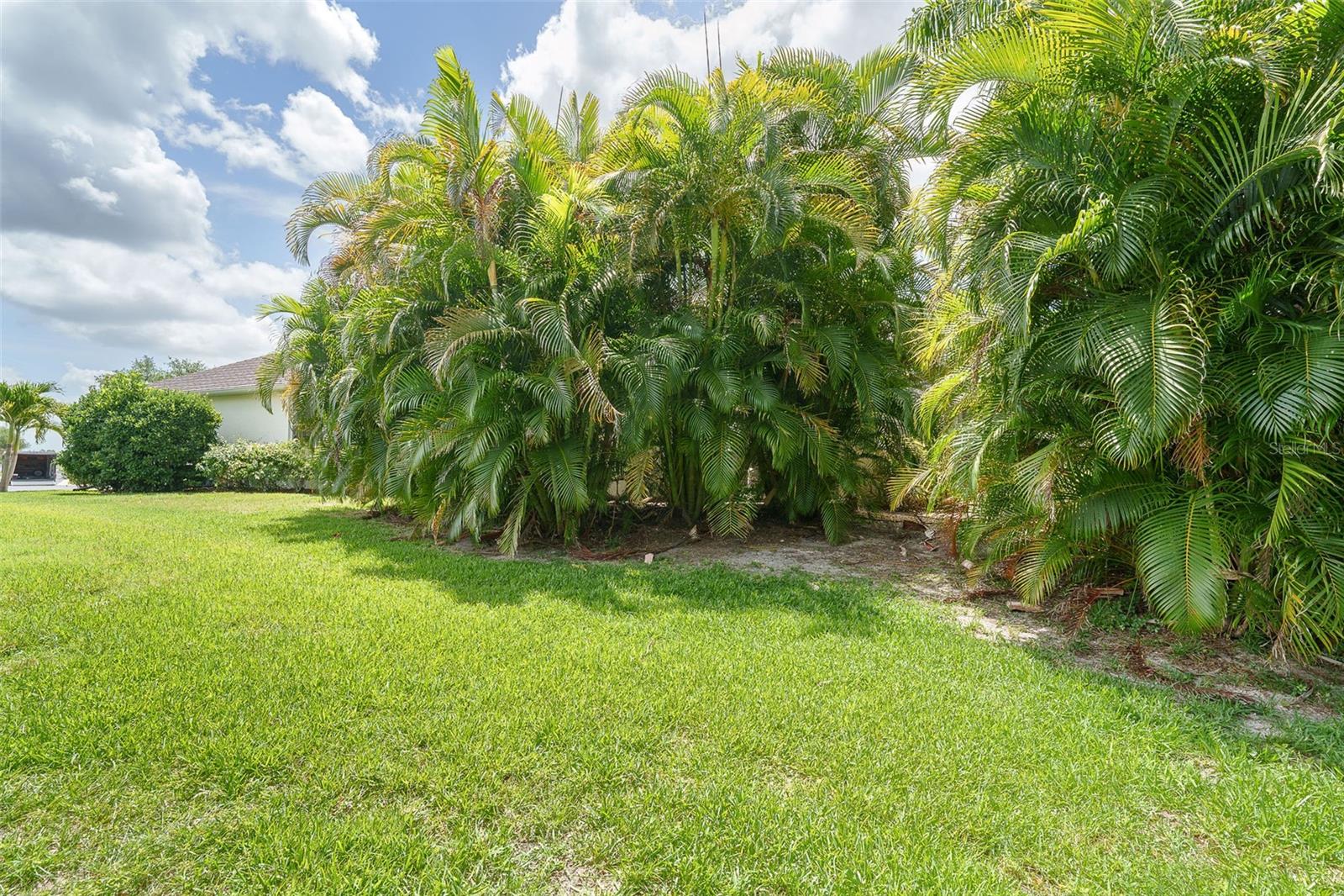 122 CLEAR LAKE DR, ENGLEWOOD, FL, 34223