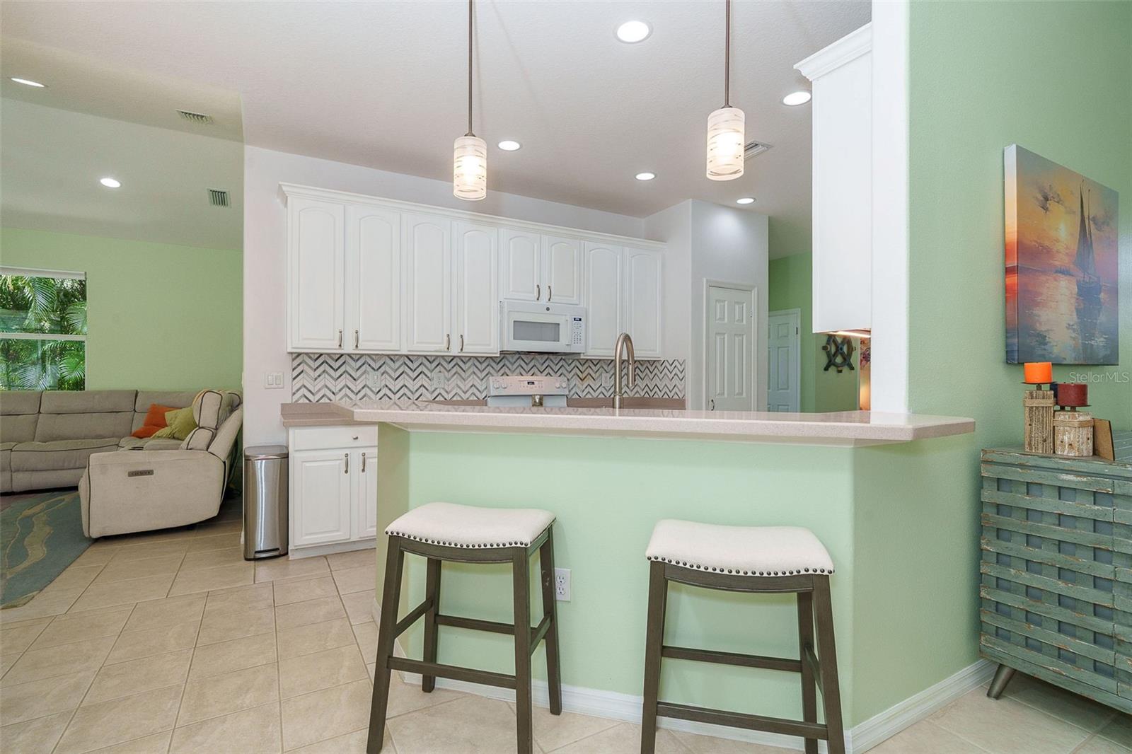 122 CLEAR LAKE DR, ENGLEWOOD, FL, 34223