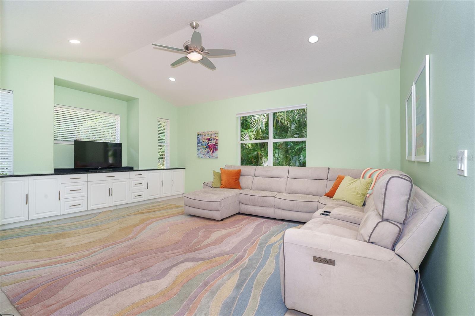 122 CLEAR LAKE DR, ENGLEWOOD, FL, 34223