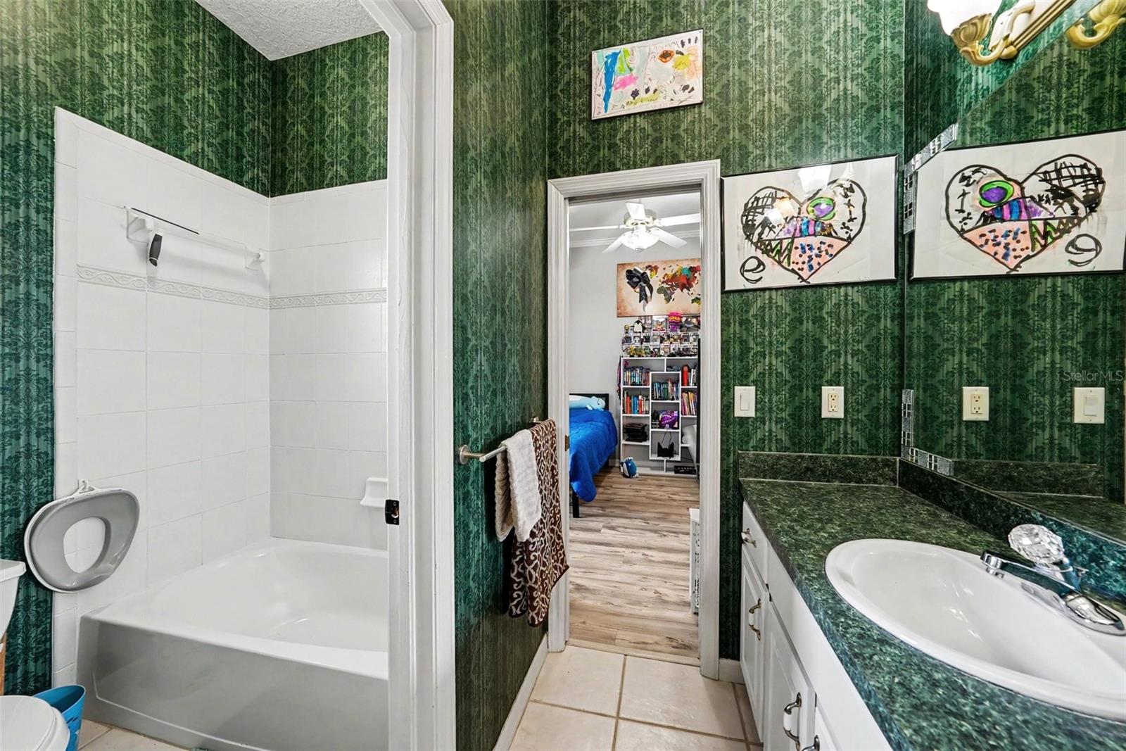 2528 CENTENNIAL FALCON DR, VALRICO, FL, 33596
