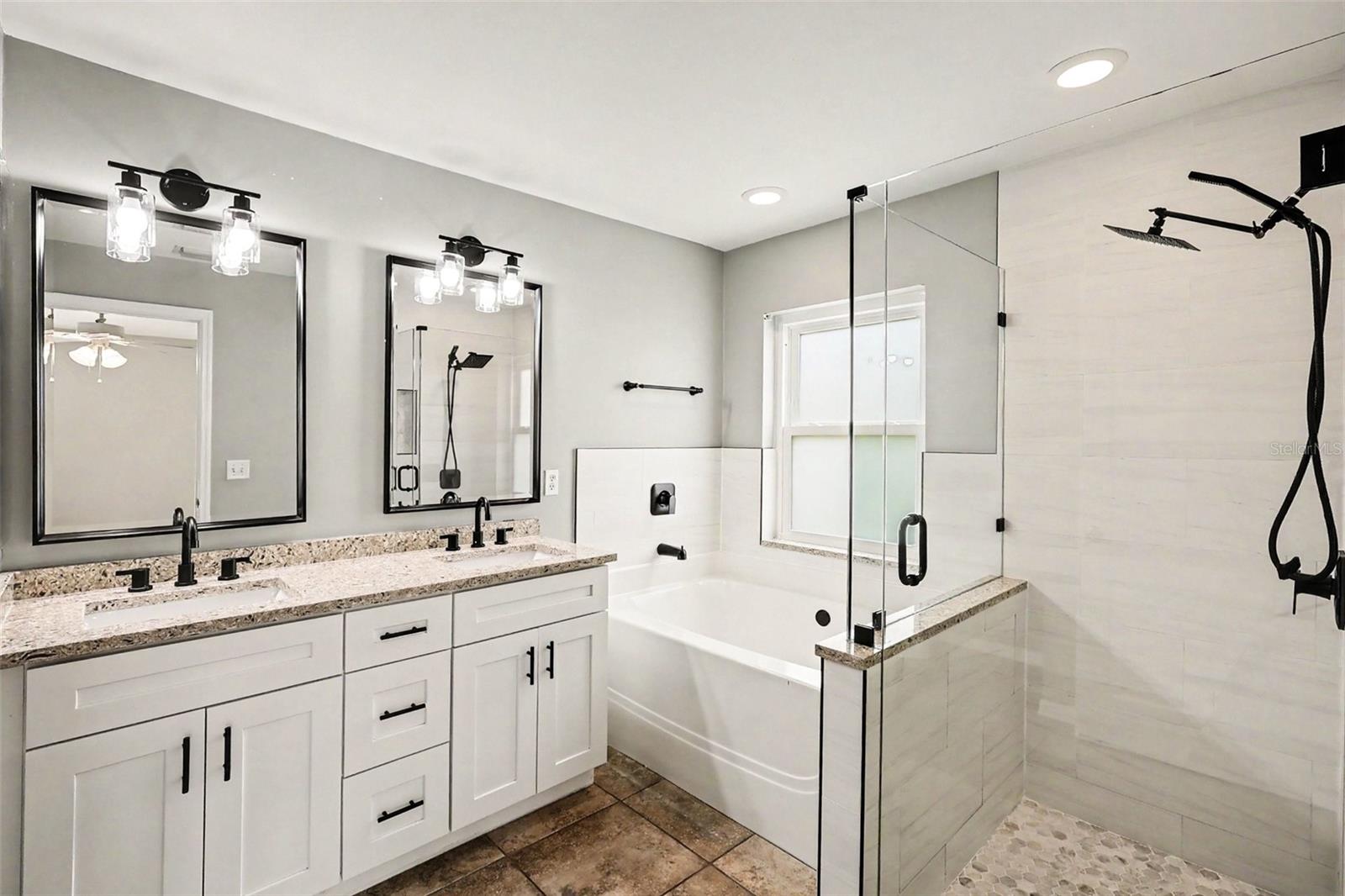 203 NW 6TH PL, CAPE CORAL, FL, 33993
