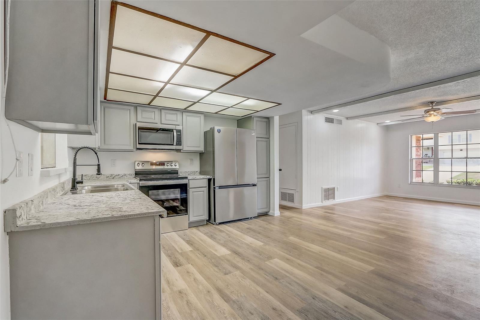665 LITTLE WEKIVA RD, ALTAMONTE SPRINGS, FL, 32714