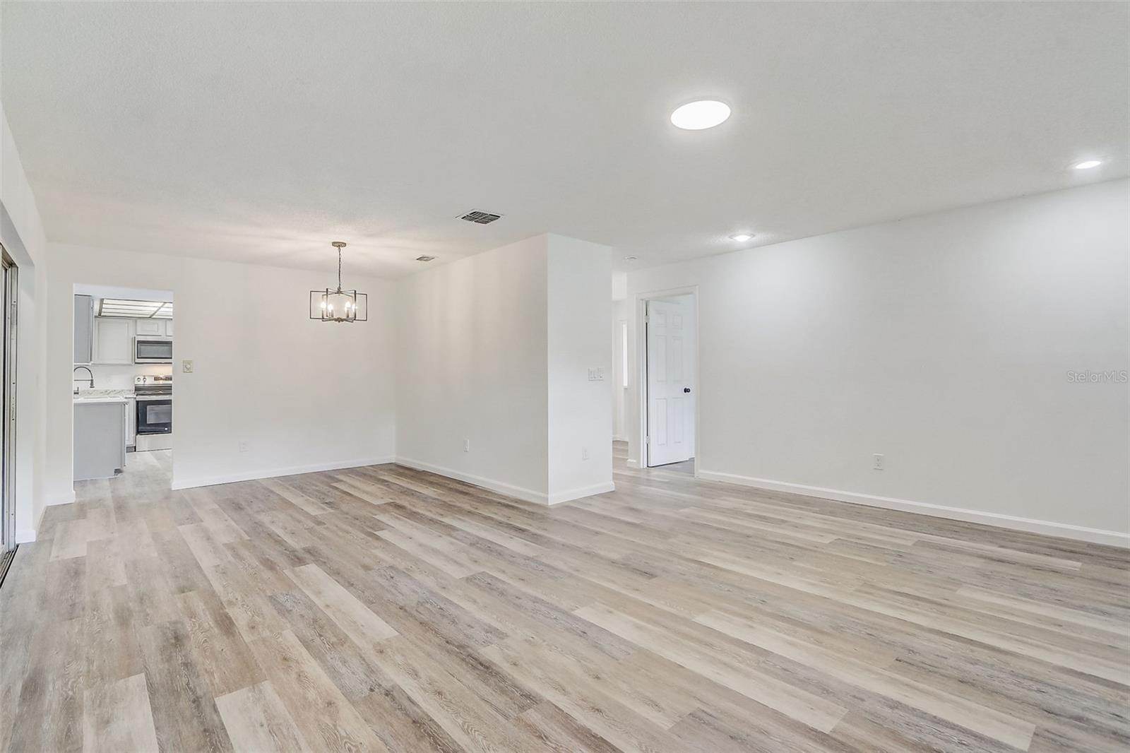 665 LITTLE WEKIVA RD, ALTAMONTE SPRINGS, FL, 32714