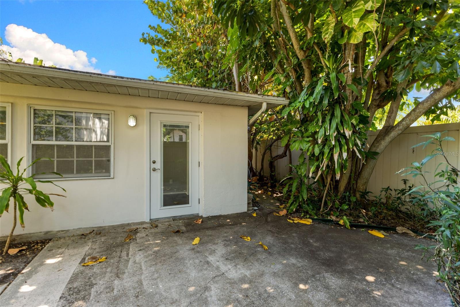 135 ARANDA ST NE, ST PETERSBURG, FL, 33704