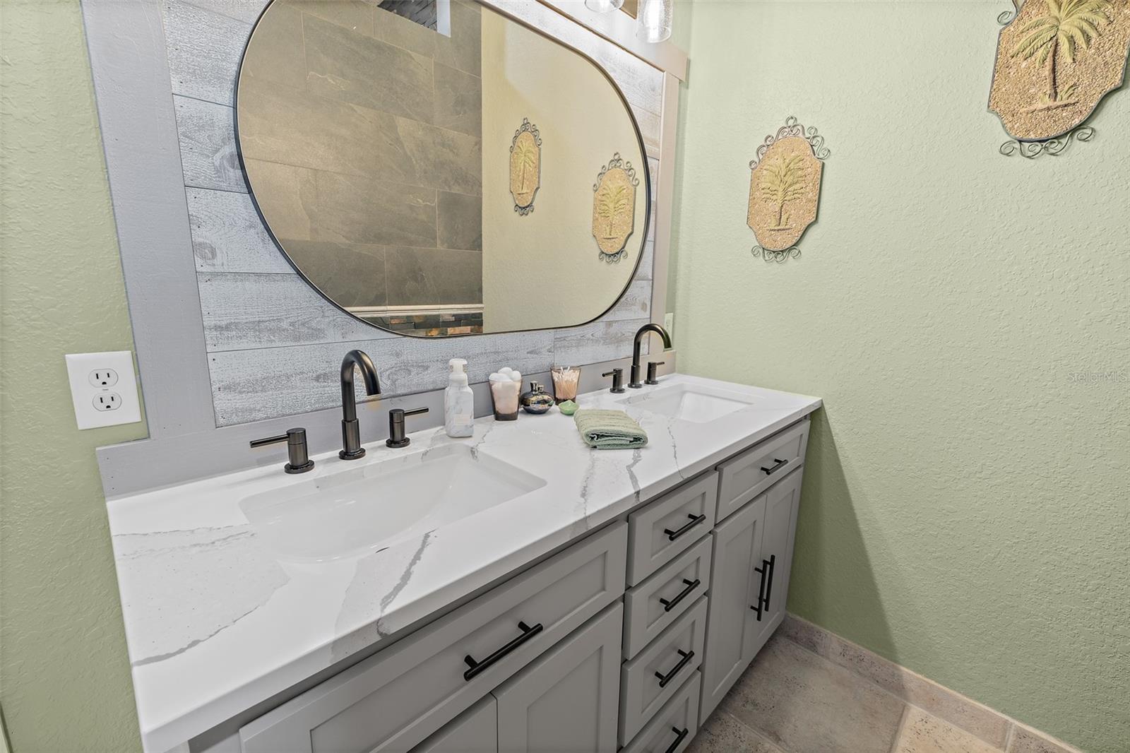 2970 N TROPICAL TRL, MERRITT ISLAND, FL, 32953
