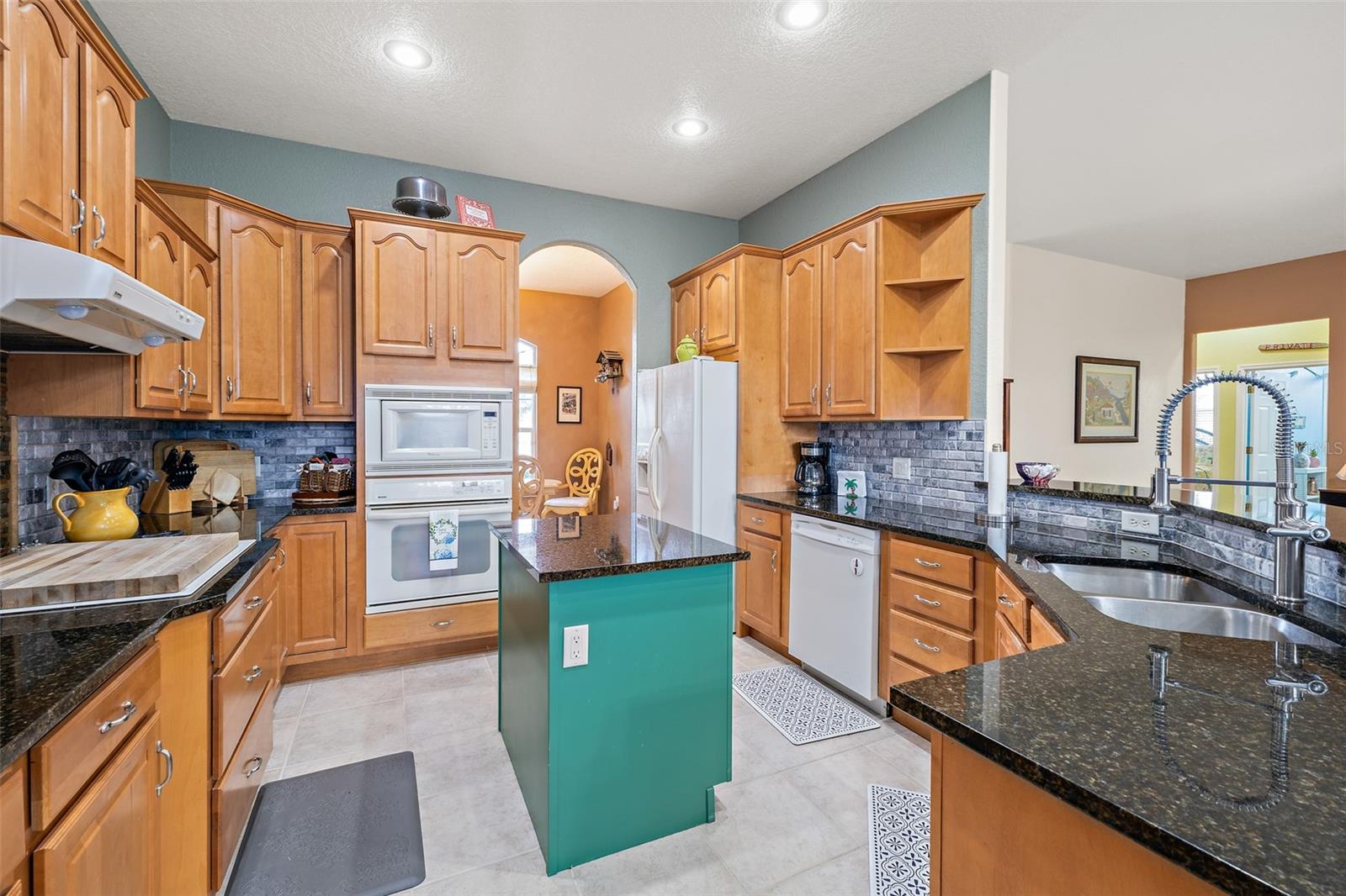 2970 N TROPICAL TRL, MERRITT ISLAND, FL, 32953