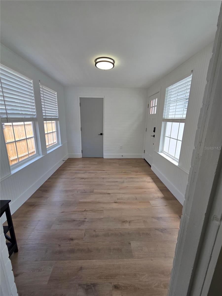 4016 9TH AVE N, ST PETERSBURG, FL, 33713
