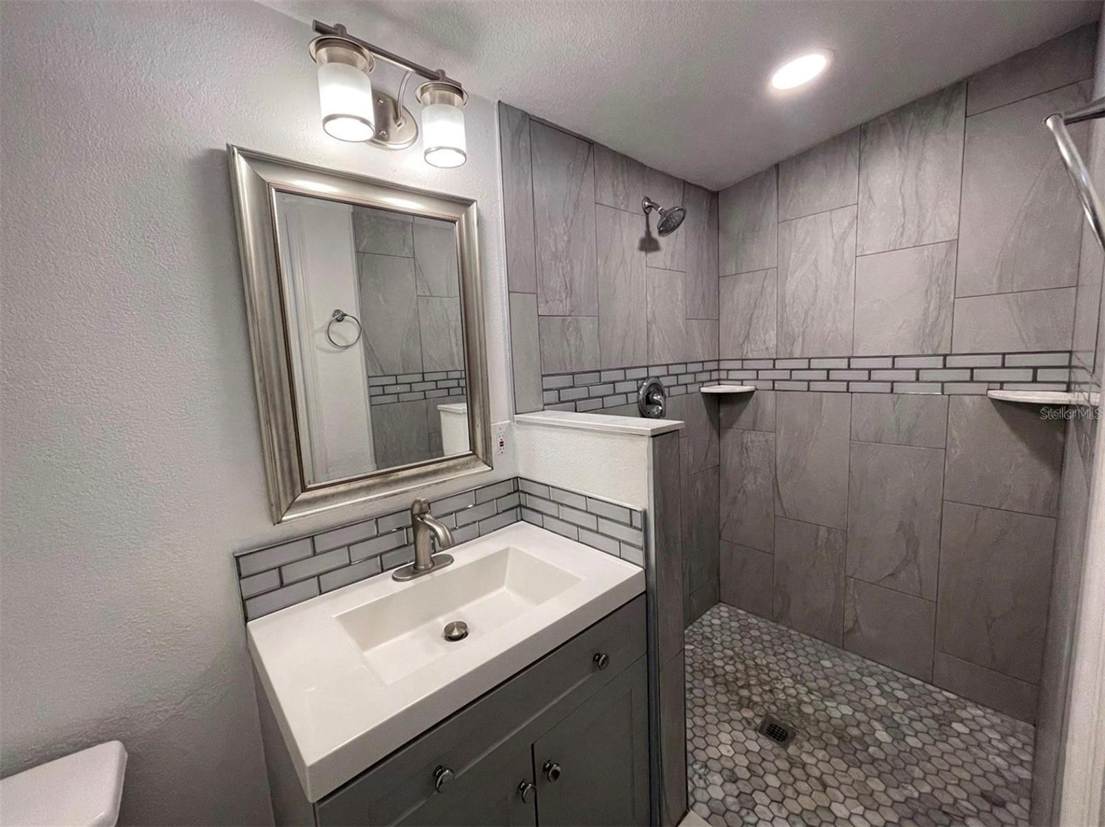 331 E 6TH ST, OVIEDO, FL, 32766
