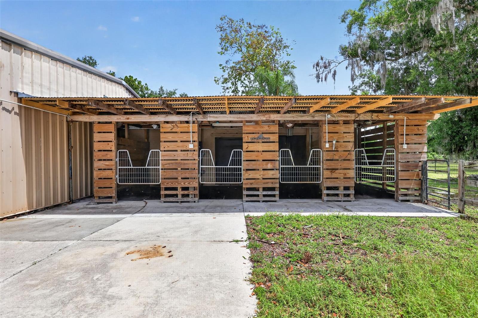 6147 HUPA RD, SARASOTA, FL, 34241