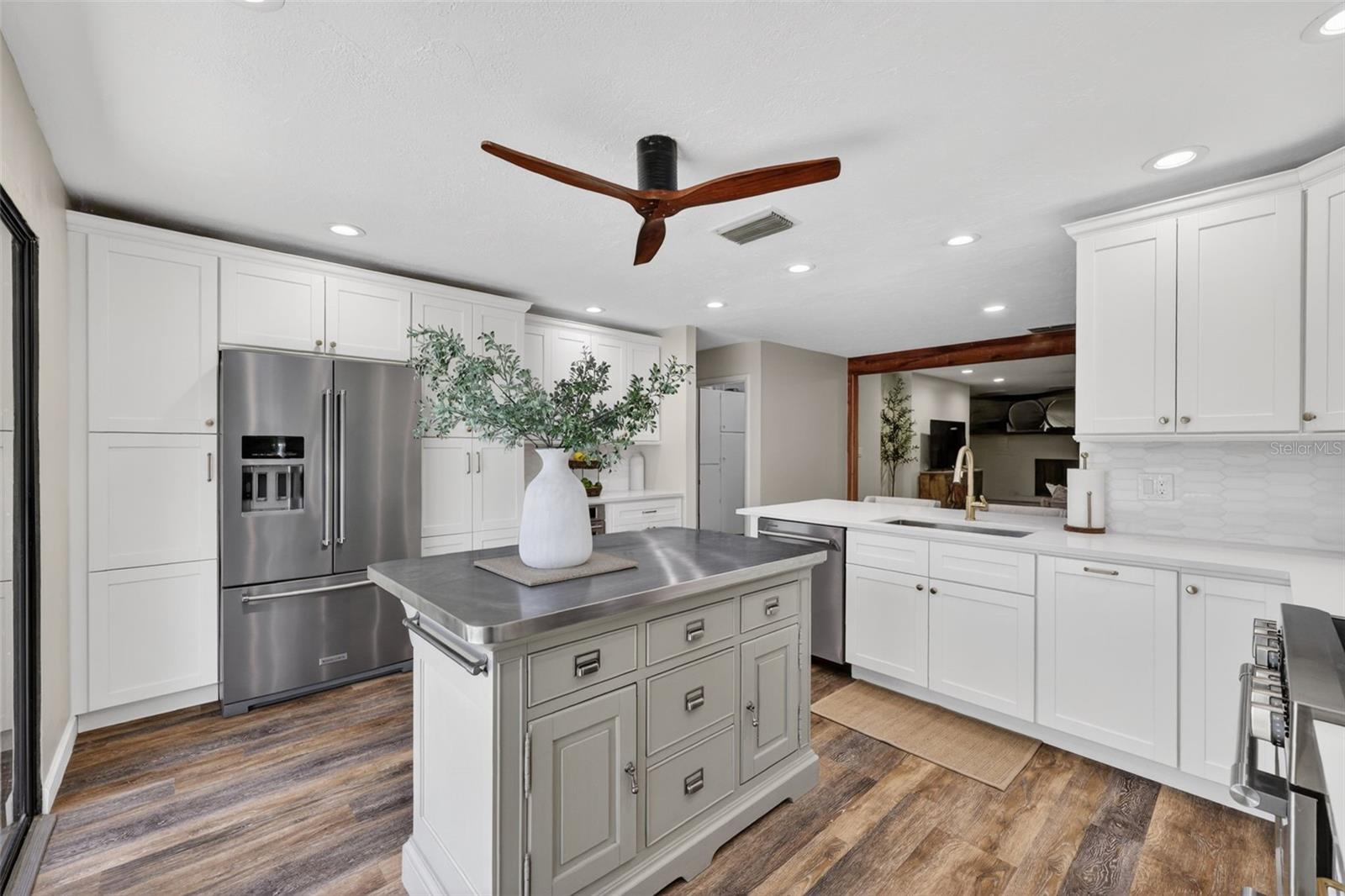 6147 HUPA RD, SARASOTA, FL, 34241
