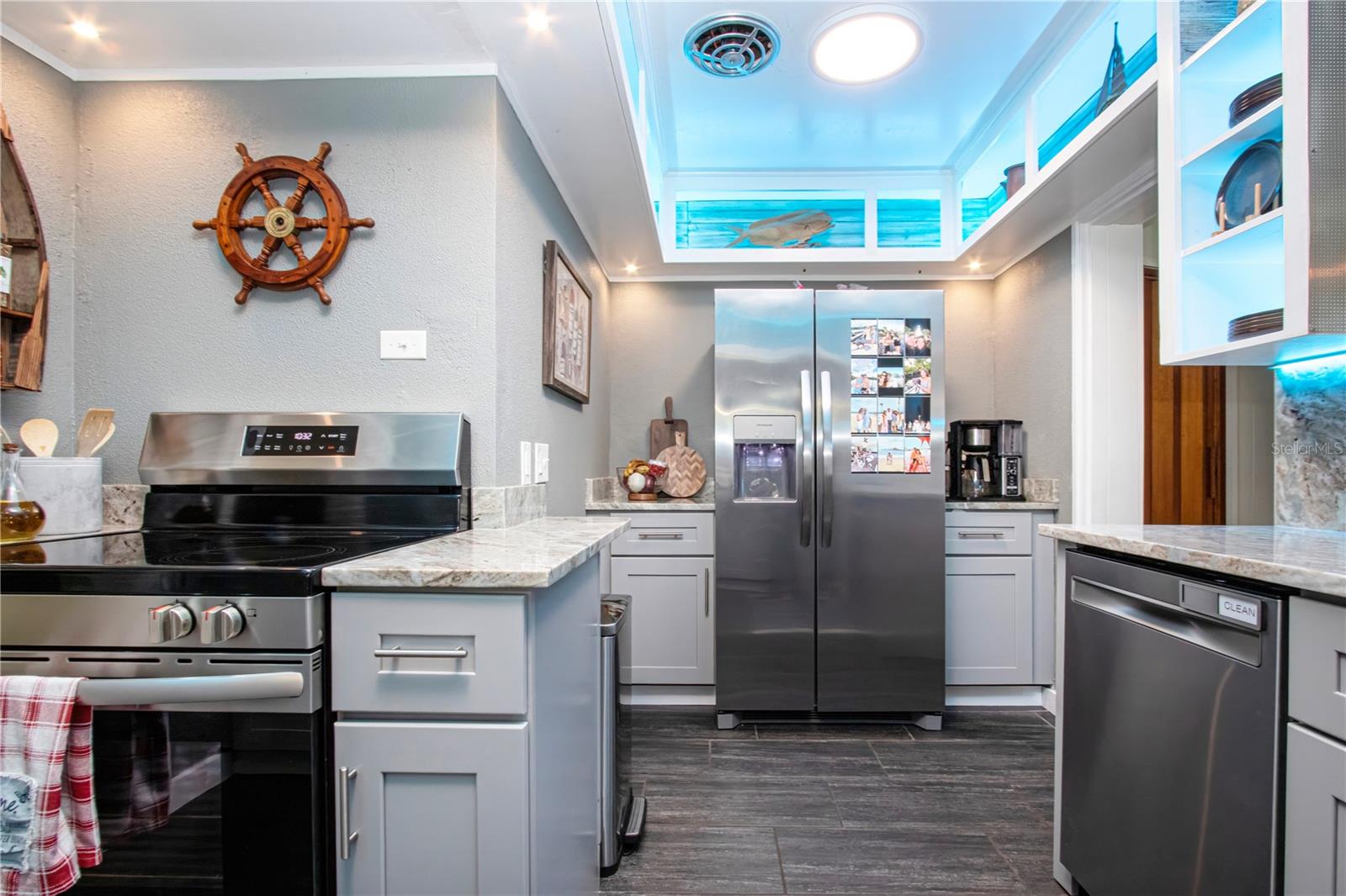 6109 KRACKER AVE, GIBSONTON, FL, 33534