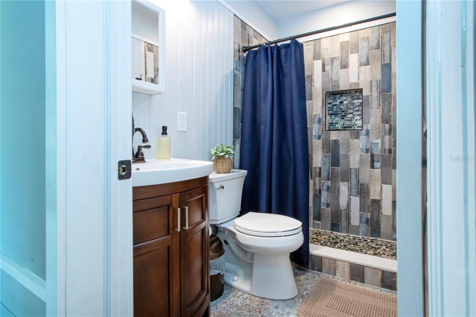 6109 KRACKER AVE, GIBSONTON, FL, 33534