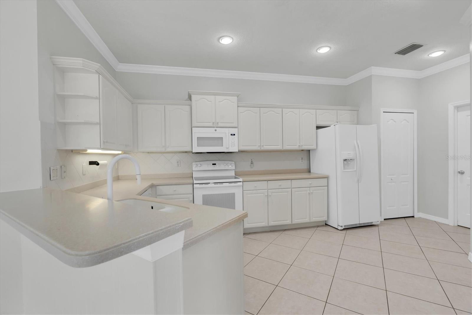 3312 CHAPEL CREEK CIR, WESLEY CHAPEL, FL, 33544